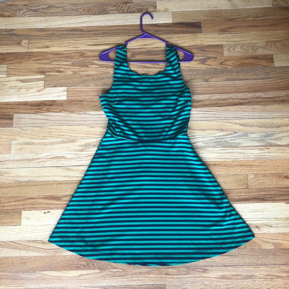 Navy and Kelly Green dress